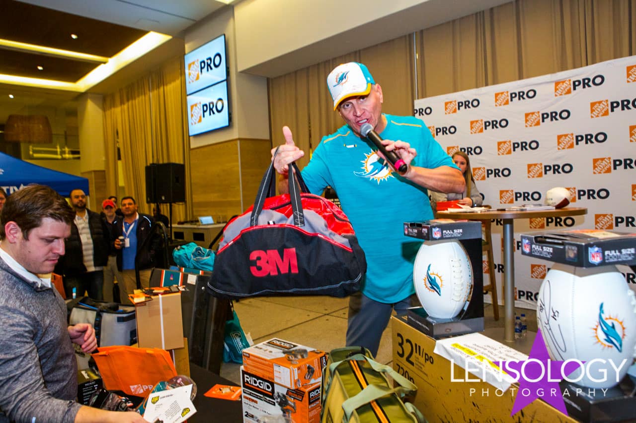 LENSOLOGY.NET - Home Depot Pro Event, Miami, FL.
All images are copyright of Lensology.net
Email: info@lensology.net
www.lensology.net