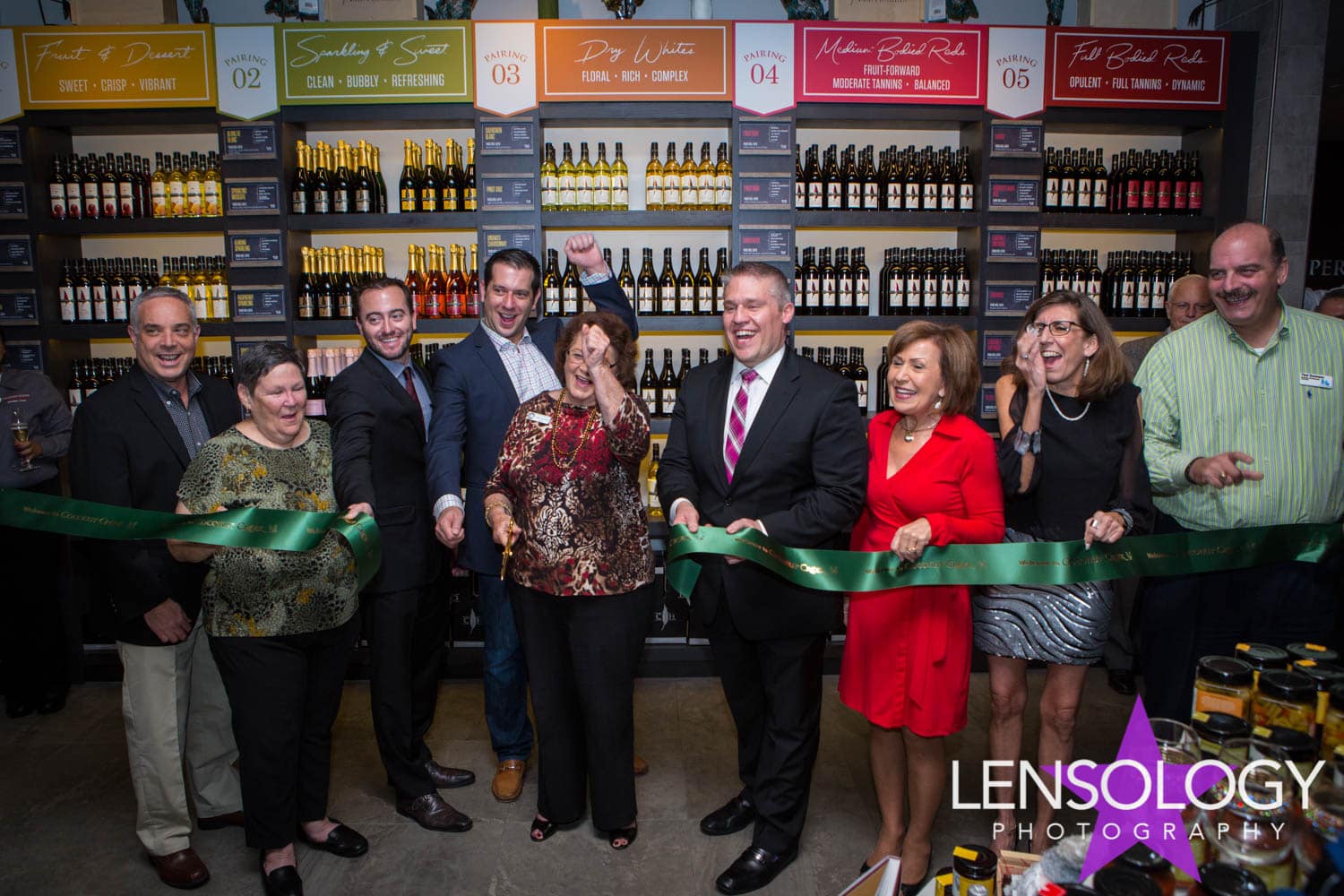 LENSOLOGY.NET - Coopers Hawk restaurant and winery opening, Coconut Creek, FL.
All images are copyright of Lensology.net
Email: info@lensology.net
www.lensology.net