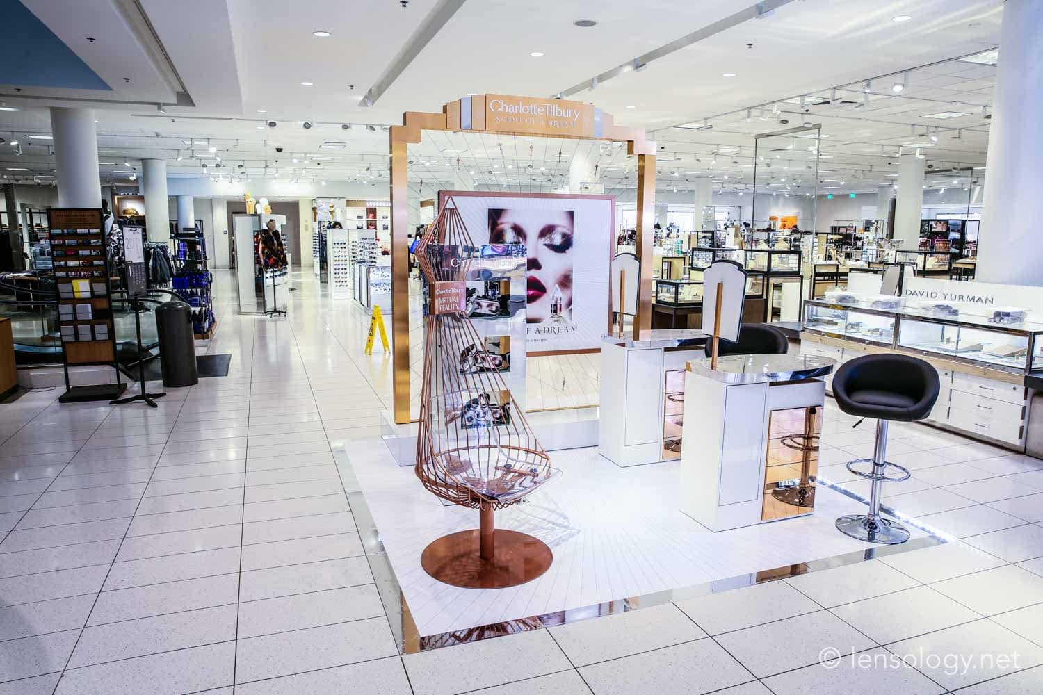 LENSOLOGY.NET - Charlotte Tilbury stand shoot at Nordstrom, LA, CA.
All images are copyright of Lensology.net
Email: info@lensology.net
www.lensology.net