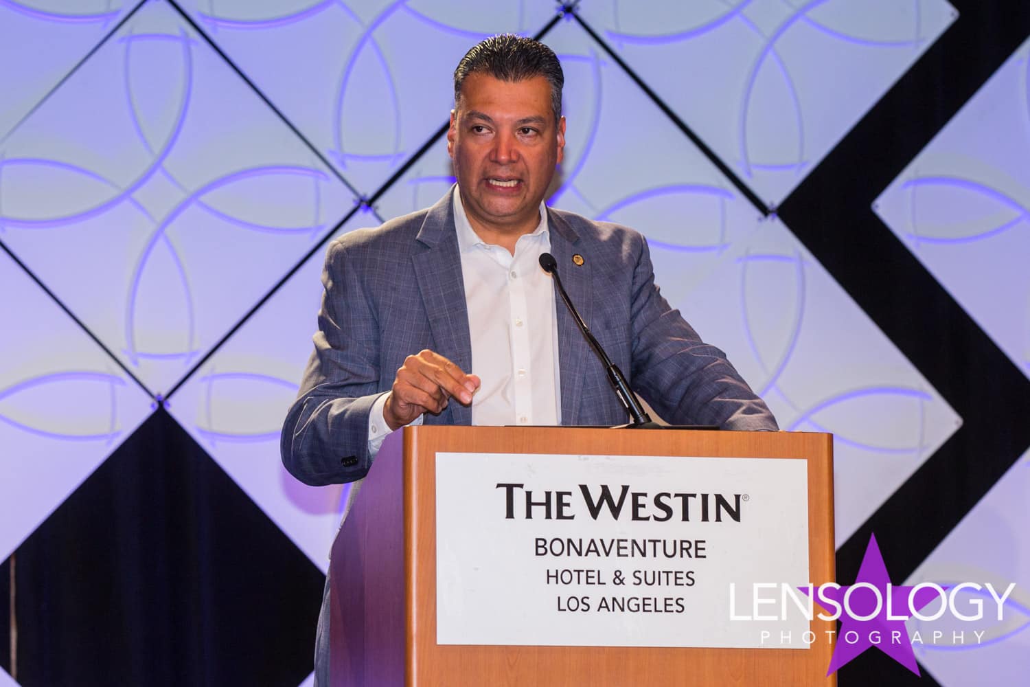 LENSOLOGY.NET - IBEW Leadership Conference Day Two, LA, CA.
All images are copyright of Lensology.net
Email: info@lensology.net
www.lensology.net