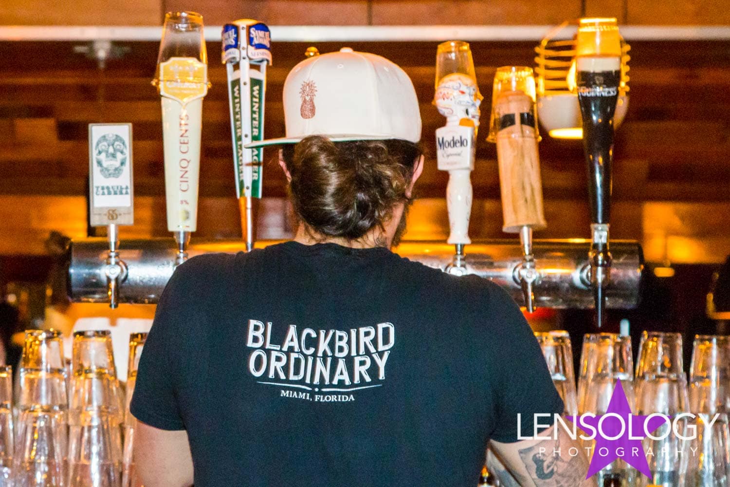 LENSOLOGY.NET - Future Stores happy hour shoot, Miami Beach, FL.
All images are copyright of Lensology.net
Email: info@lensology.net
www.lensology.net