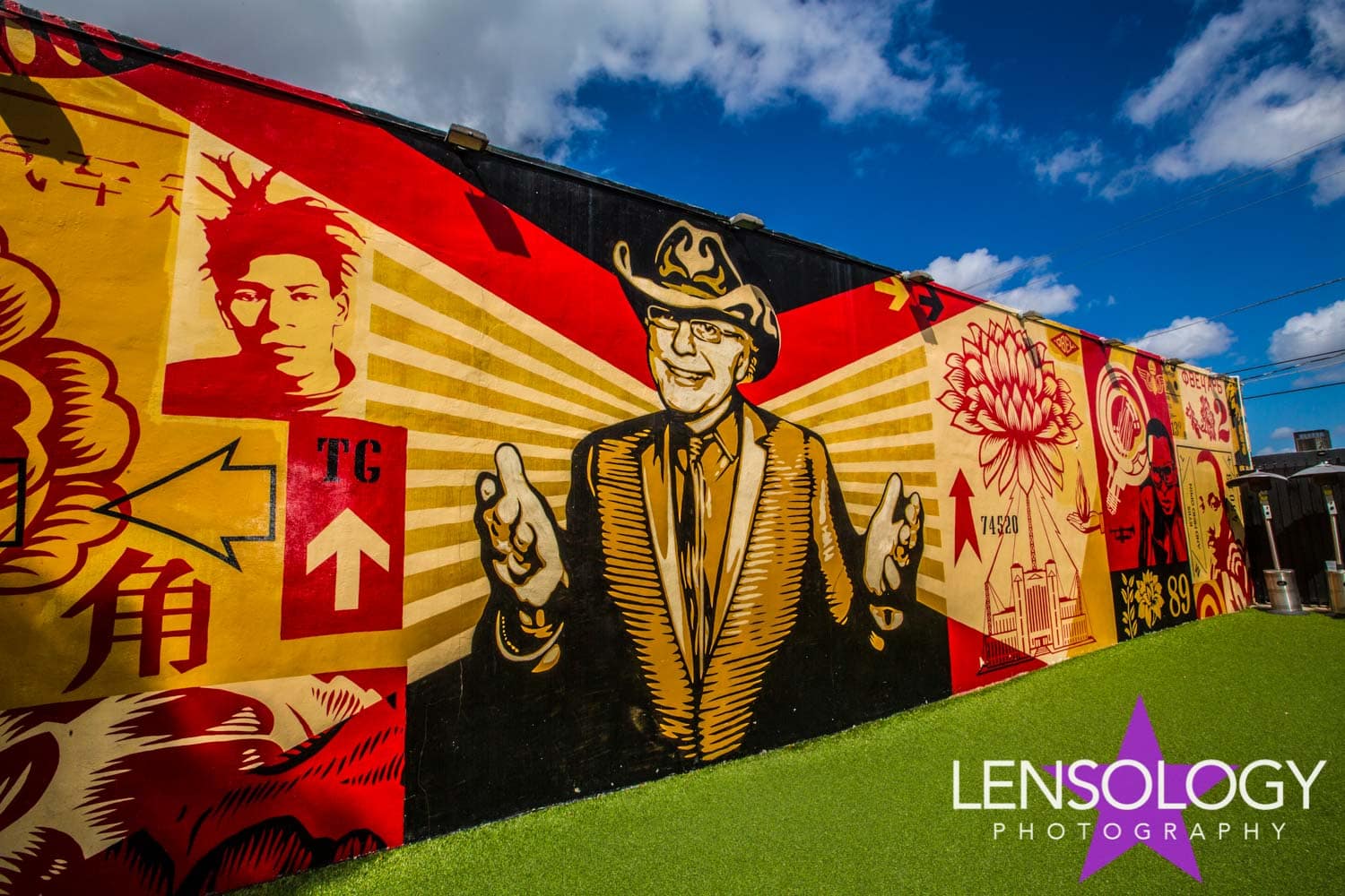 LENSOLOGY.NET - Strategic Incentives Solutions wall painting event for Evoqua, Miami, FL.
All images are copyright of Lensology.net
Email: info@lensology.net
www.lensology.net