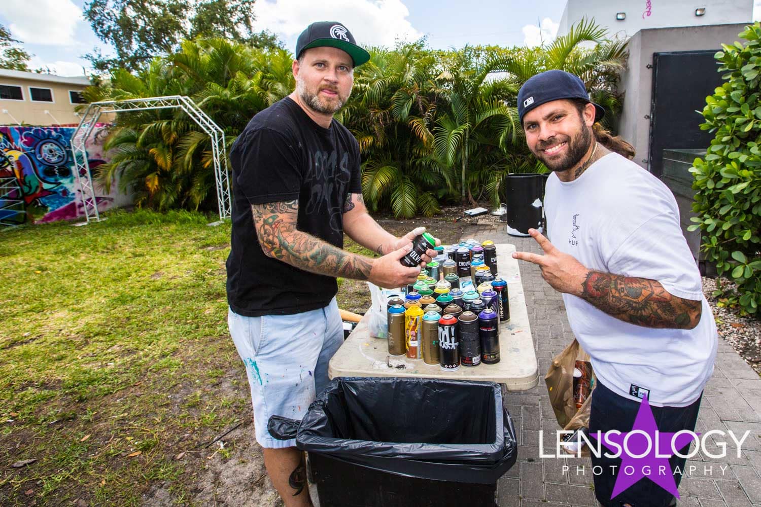 LENSOLOGY.NET - Strategic Incentives Solutions wall painting event for Evoqua, Miami, FL.
All images are copyright of Lensology.net
Email: info@lensology.net
www.lensology.net