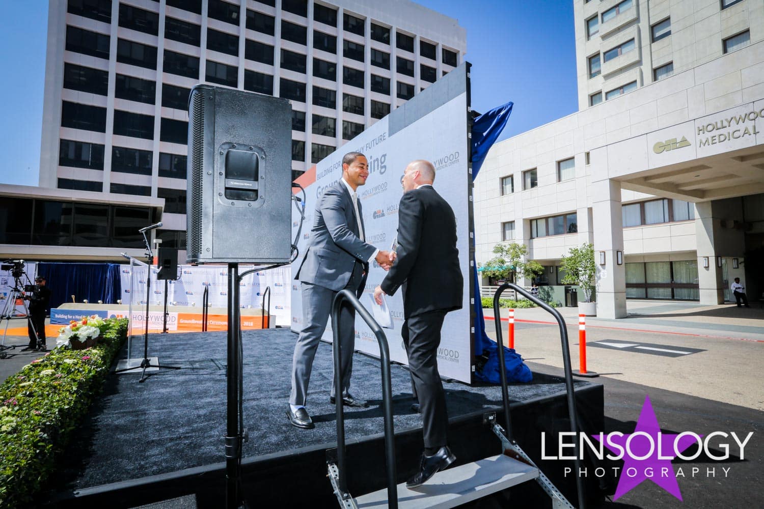 LENSOLOGY.NET - Ground breaking ceremony for new tower at the Hollywood Presbyterian Medical Center, LA, CA.
All images are copyright of Lensology.net
Email: info@lensology.net
www.lensology.net