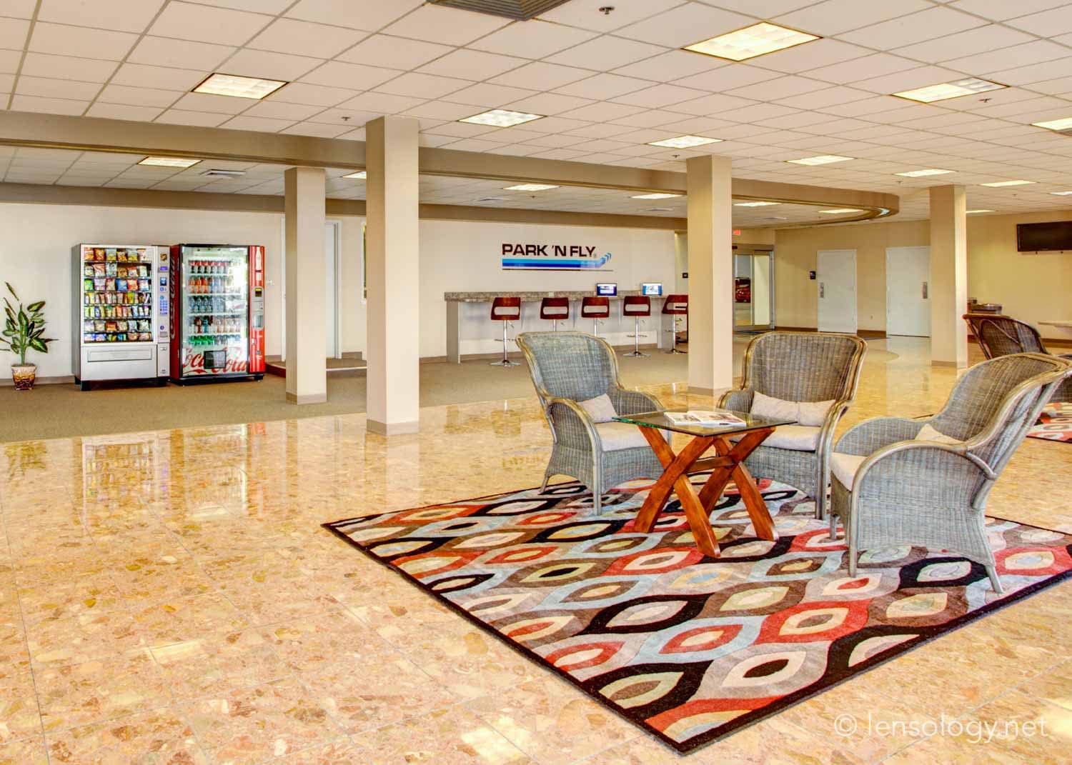 LENSOLOGY.NET - Commercial shoot for Park 'N Fly airport car parks, Miami, FL.
All images are copyright of Lensology.net
Email: info@lensology.net
www.lensology.net