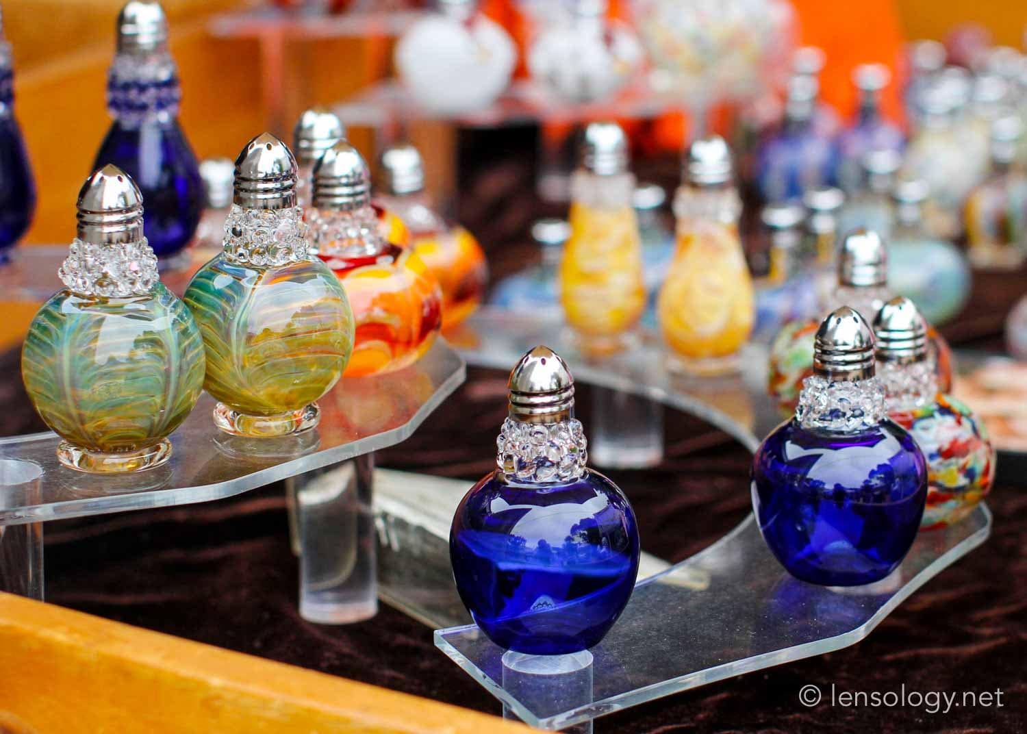 LENSOLOGY.NET - Infinitum Designs product shots at the Old Mission Alternative Art Show, Santa Barbara, CA.
All images are copyright of Lensology.net
Email: info@lensology.net
www.lensology.net