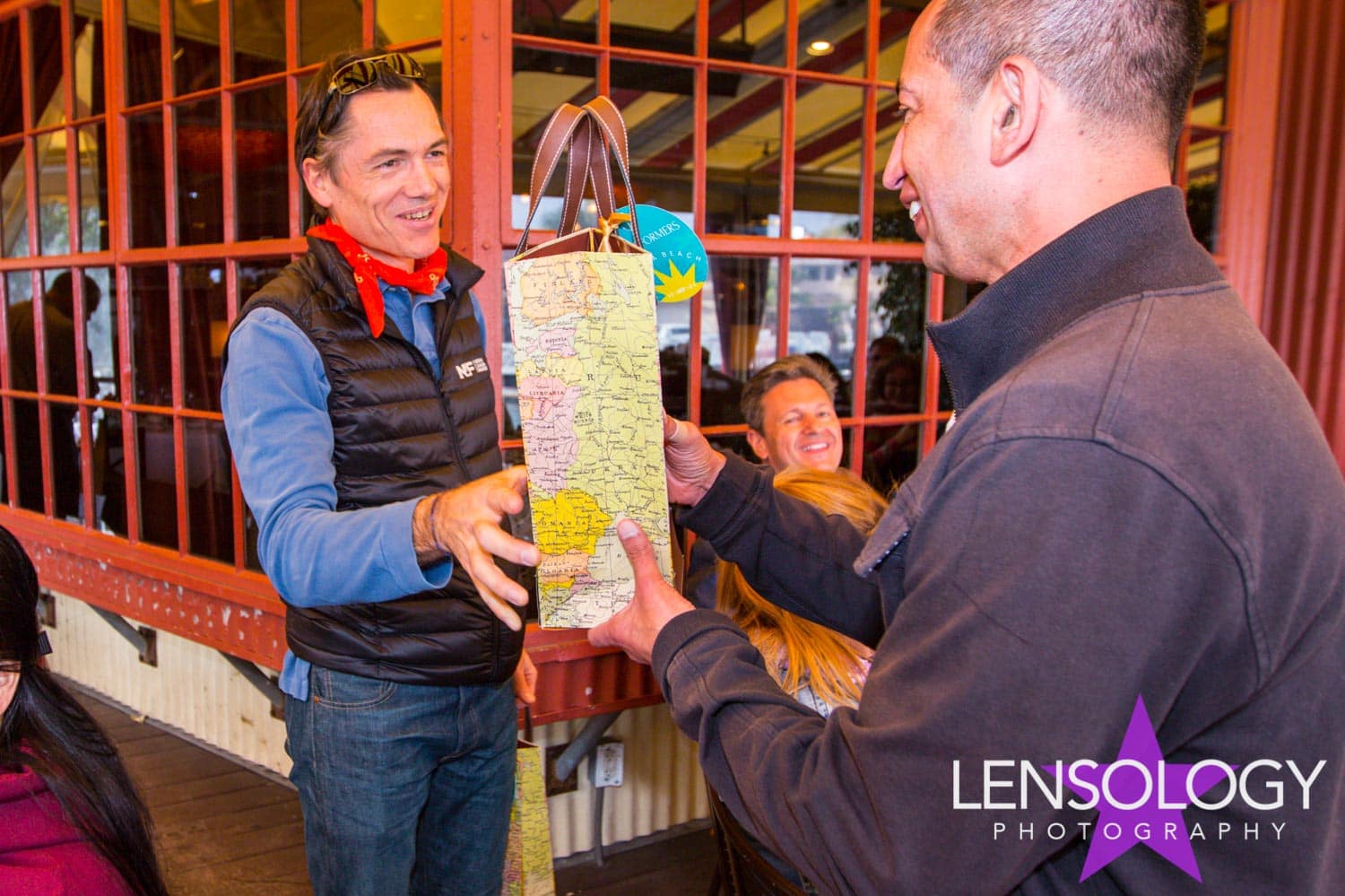 LENSOLOGY.NET - SIS Laguna Beach corporate incentive Duffy Boat and lunch event, LA, CA.
All images are copyright of Lensology.net
Email: info@lensology.net
www.lensology.net